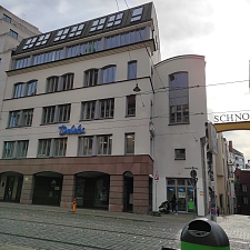 Blick auf das Justizzentrum II mit Blick von der Buchtstraße.